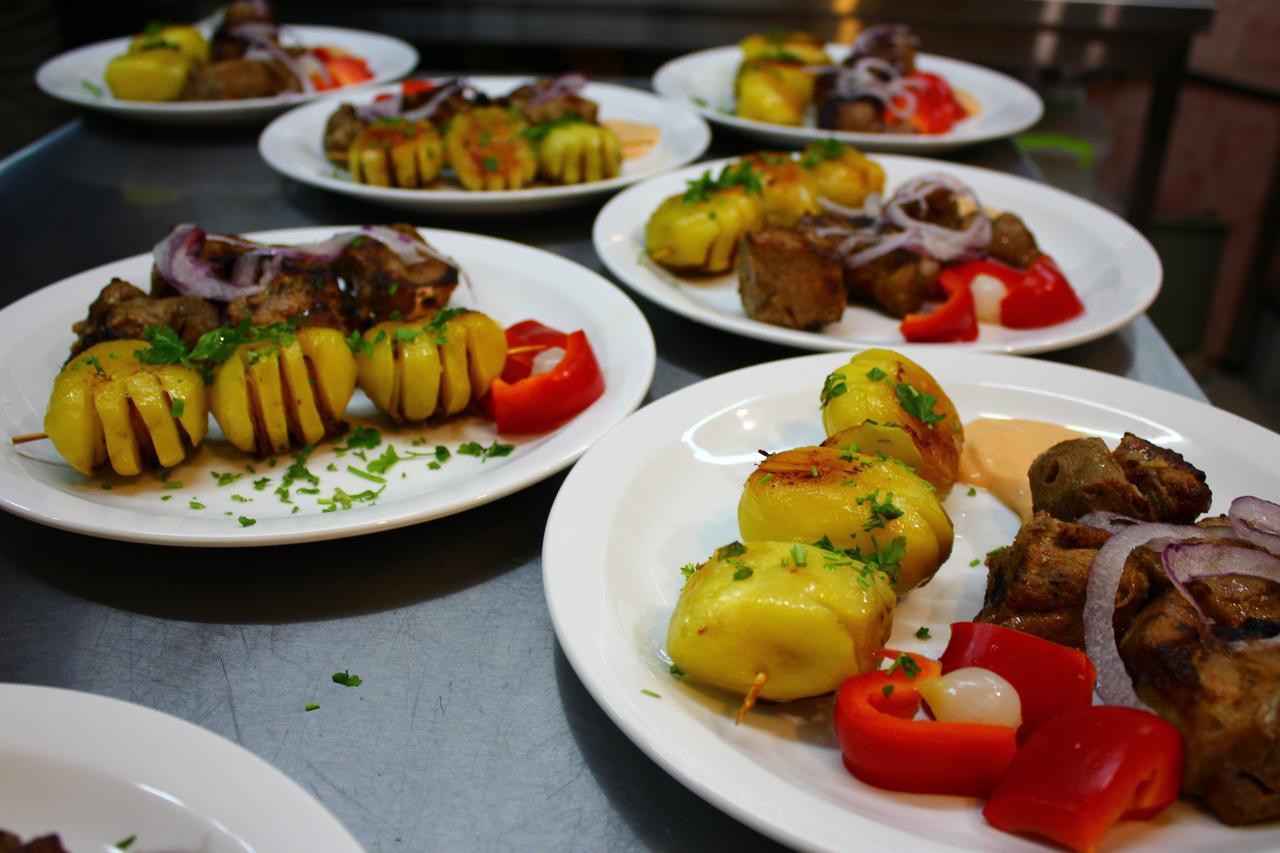 "Lian" Family Hotel & Restaurant Volosyanka  Luaran gambar