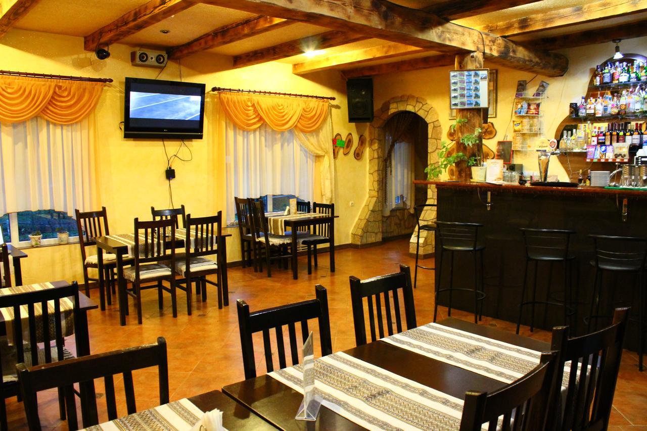 "Lian" Family Hotel & Restaurant Volosyanka  Luaran gambar