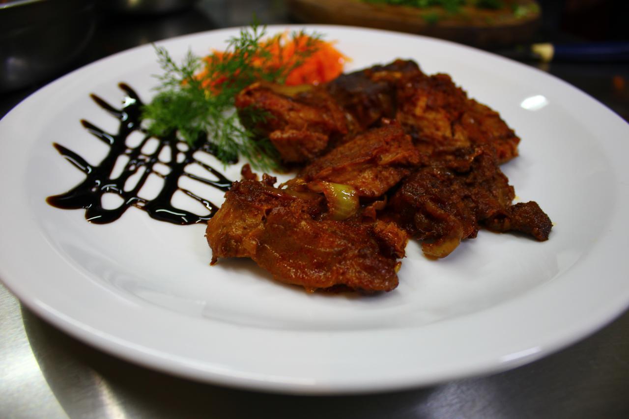 "Lian" Family Hotel & Restaurant Volosyanka  Luaran gambar